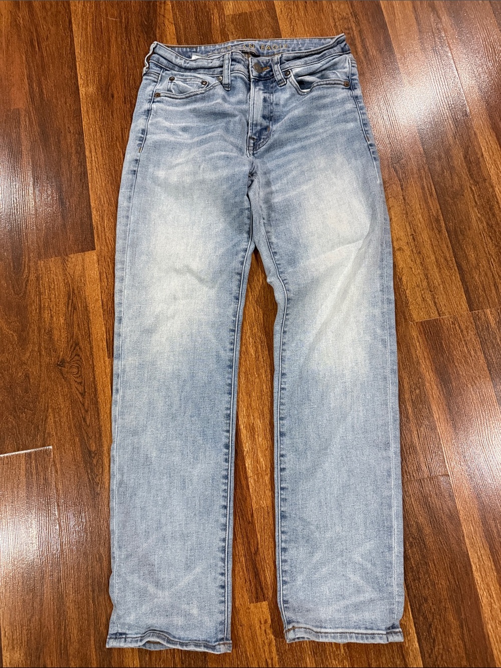 American Eagle Light Wash Men’s Straight Fit Jeans